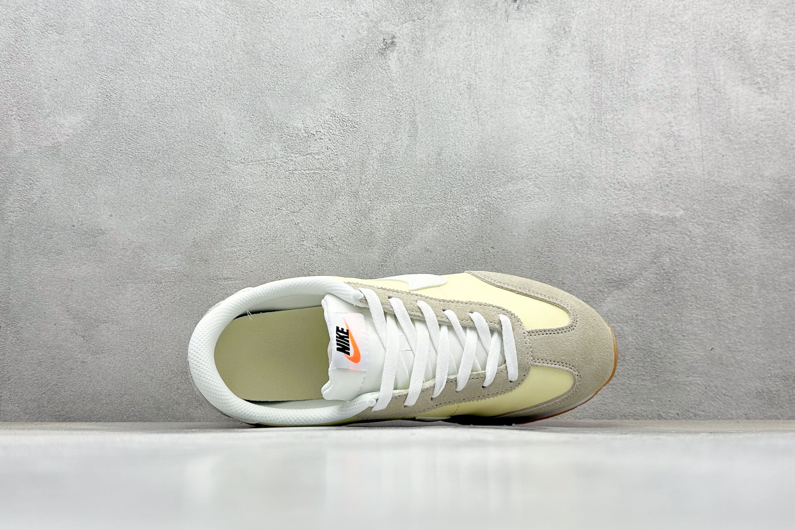 140 GX版Nike Classic Cortez Leather 阿甘跑鞋  HM4771-104