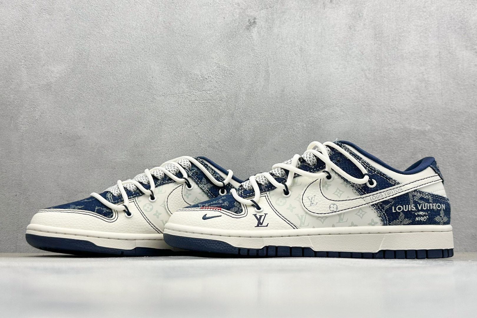 300 XC版Nike SB Dunk Low LV联名 蓝暗花抽绳  低帮休闲板鞋  YX5066-376