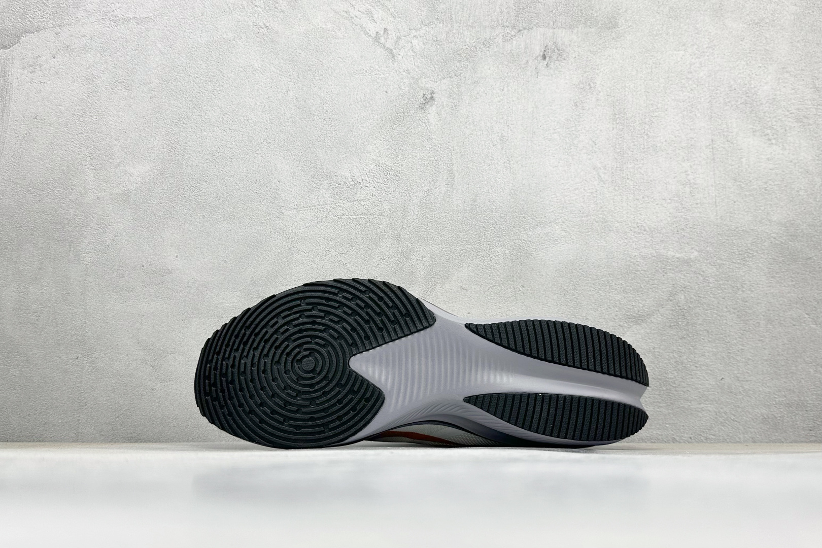 200 NIKE ZOOM PLUS 全新跑鞋  CK4318-154