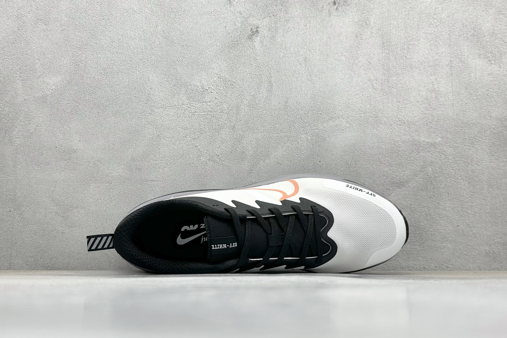 200 NIKE ZOOM PLUS 全新跑鞋  CK4318-154