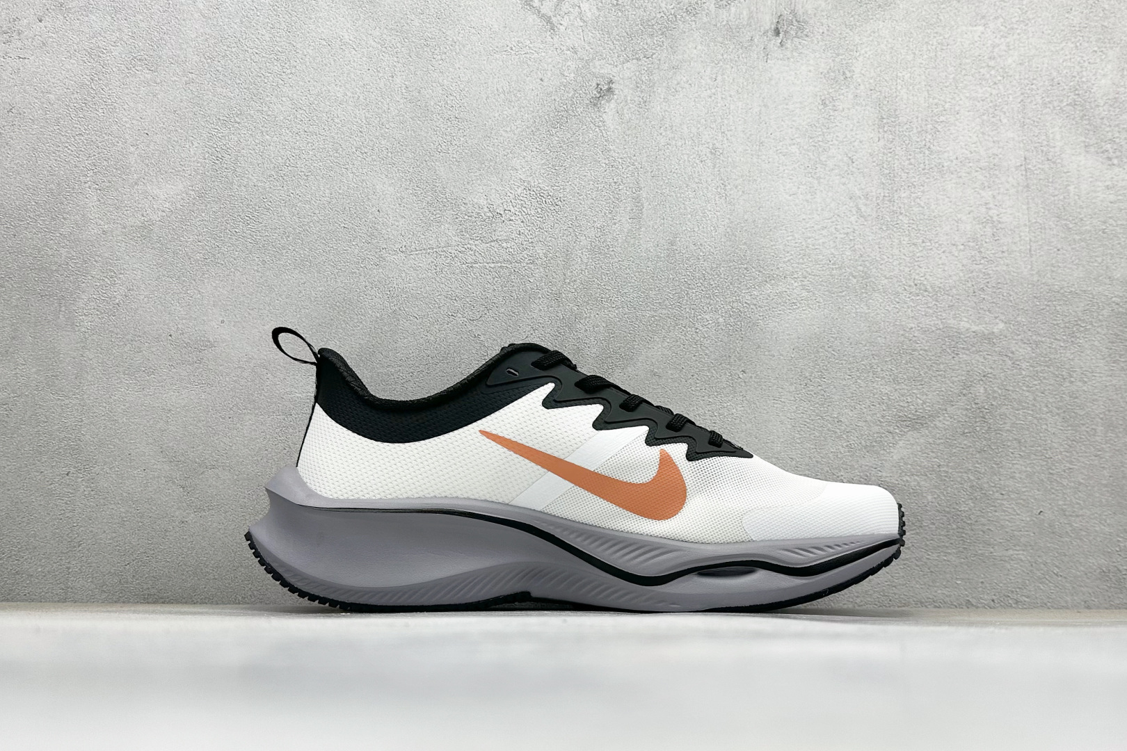 200 NIKE ZOOM PLUS 全新跑鞋  CK4318-154