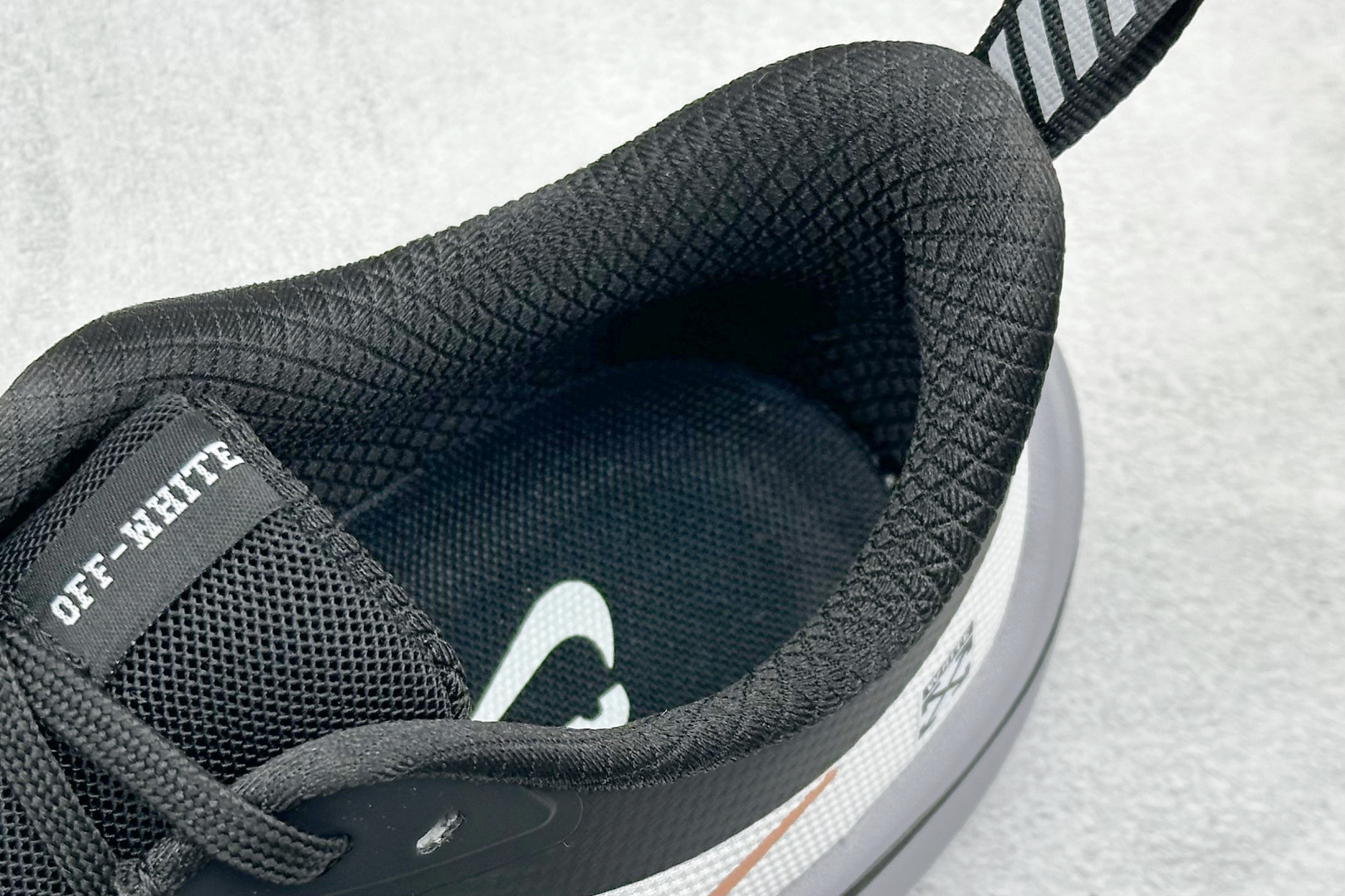 200 NIKE ZOOM PLUS 全新跑鞋  CK4318-154