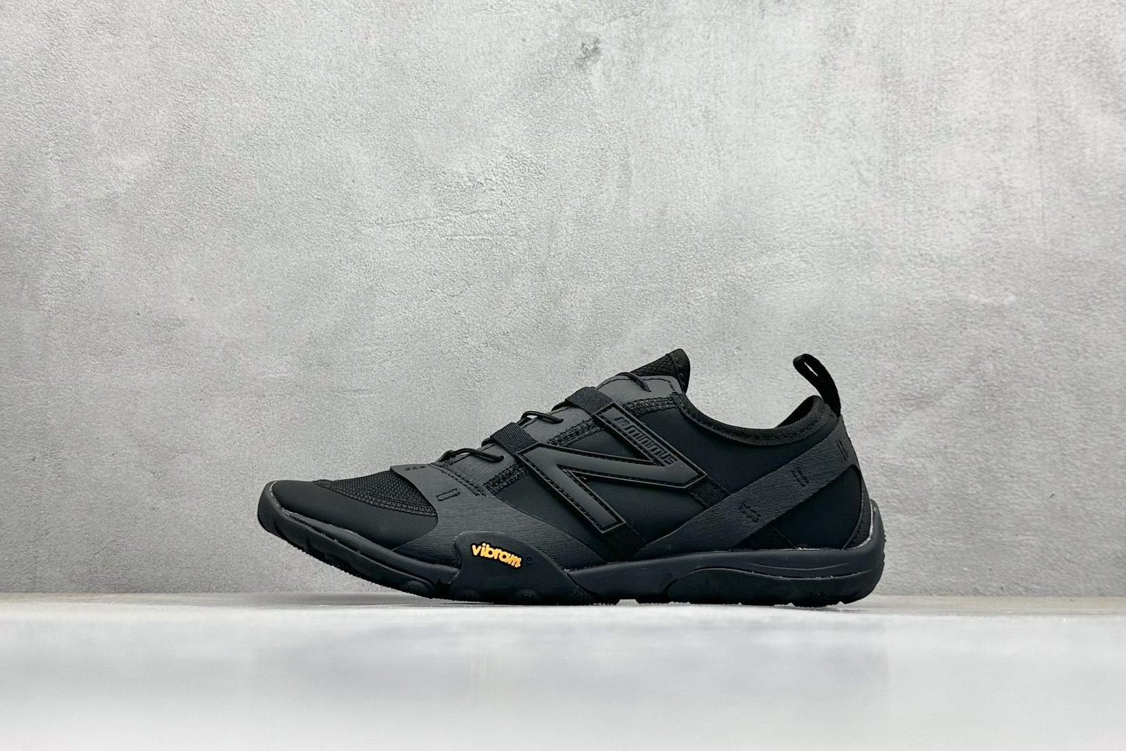 200 XC版New Balance NB MT10O 舒适时尚 减震耐磨 低帮 生活休闲鞋 MT10OIS