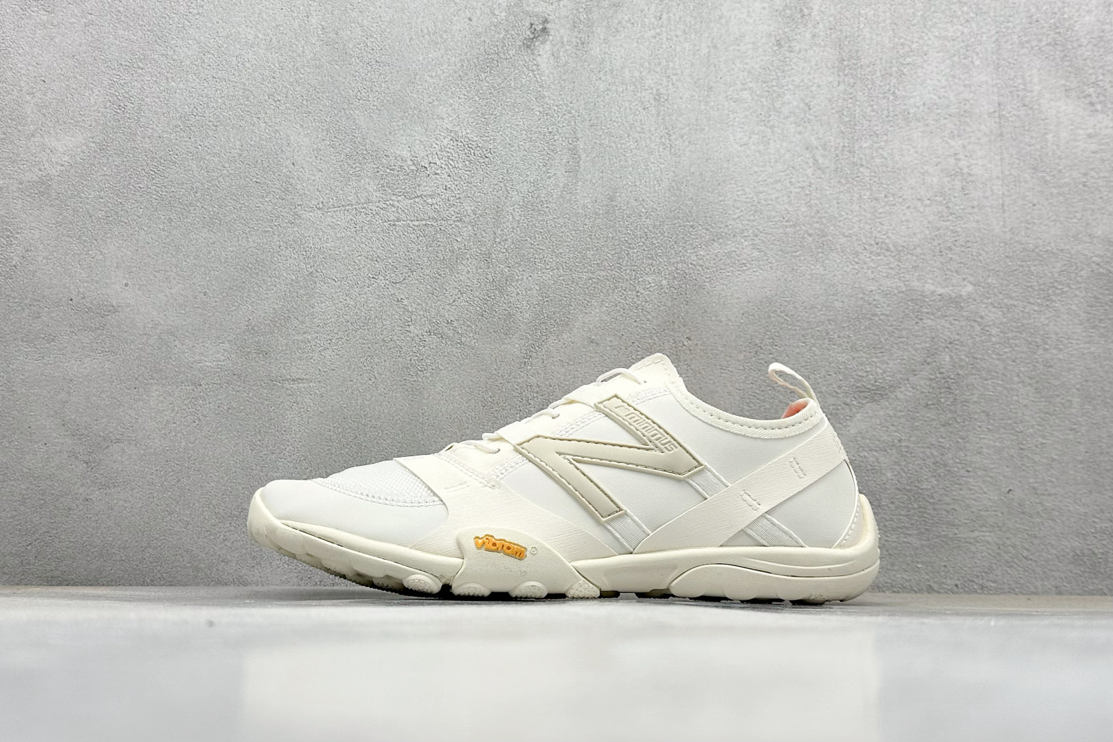 200 XC版New Balance NB MT10O 舒适时尚 减震耐磨 低帮 生活休闲鞋  M10OIM