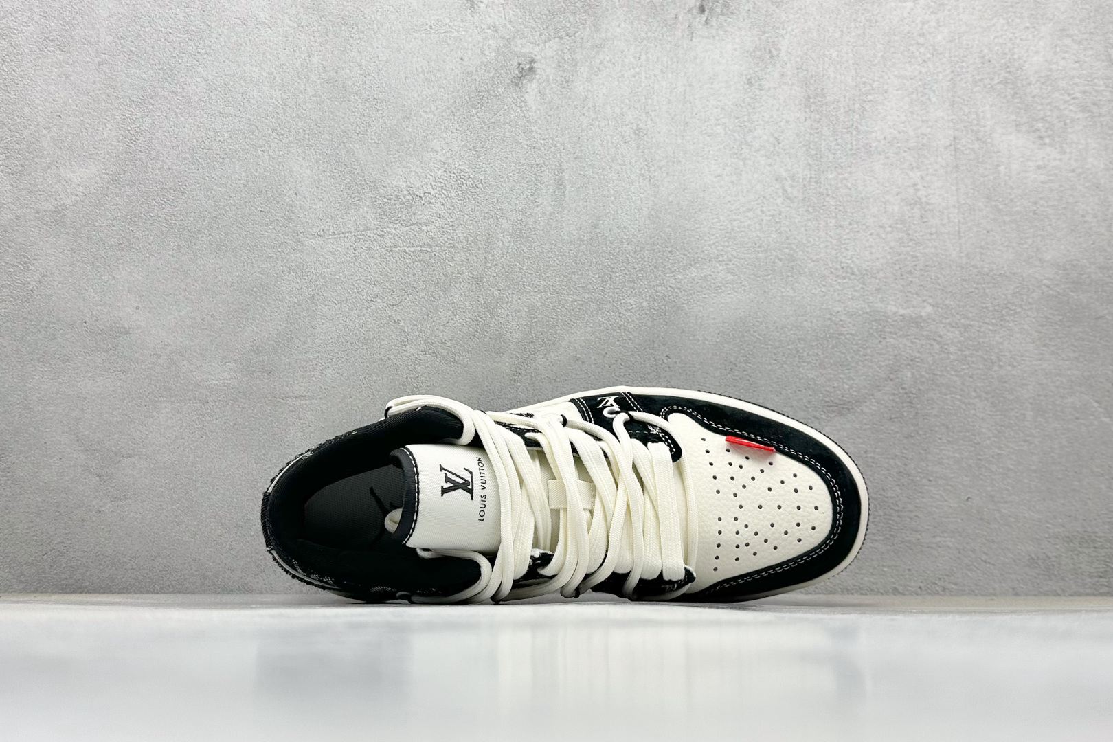 300 XC版Nike SB Dunk Low LV联名 黑暗花抽绳  低帮休闲板鞋  YX5066-383