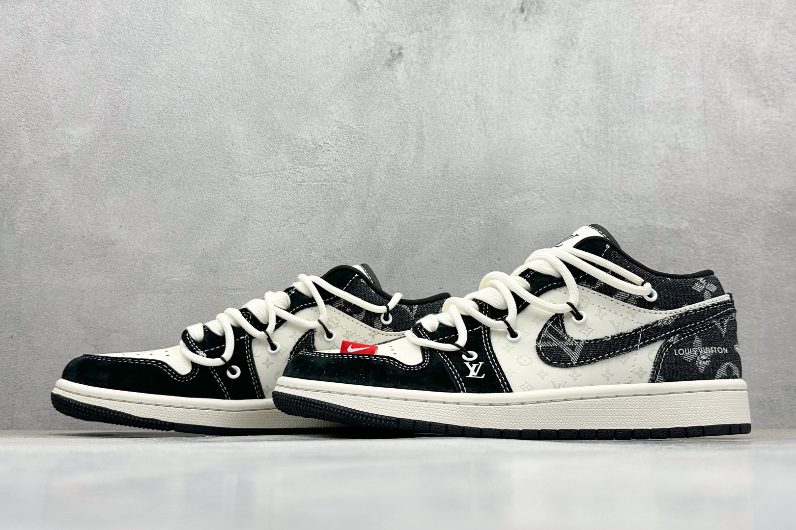 300 XC版Nike SB Dunk Low LV联名 黑暗花抽绳  低帮休闲板鞋  YX5066-383