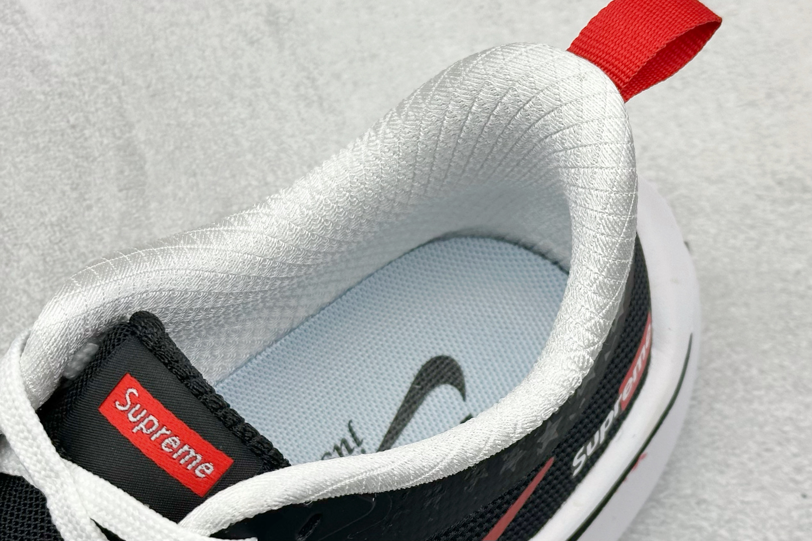 200 NIKE ZOOM PLUS 全新跑鞋 采用密度更高的材料  CK4318-150