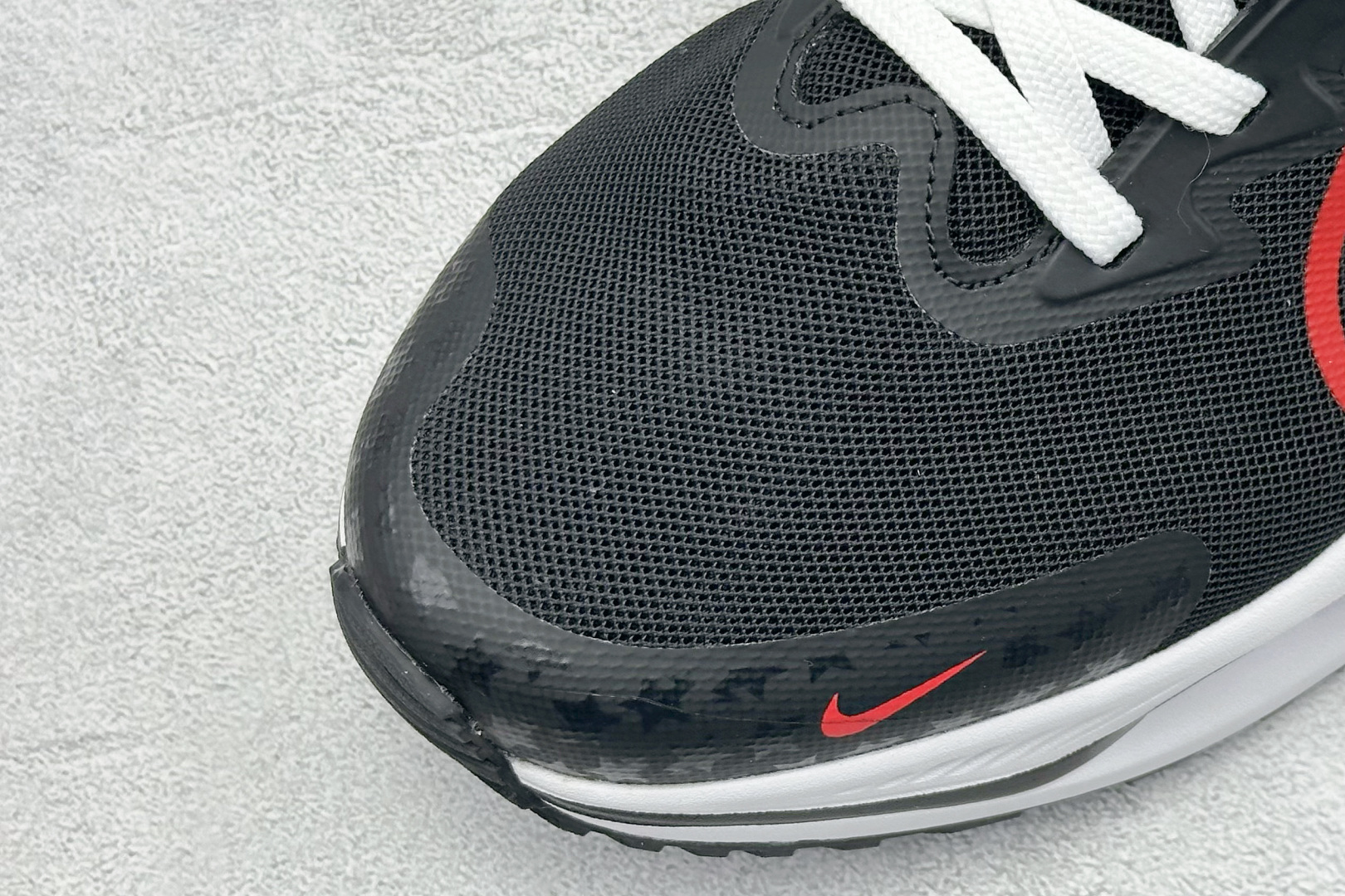 200 NIKE ZOOM PLUS 全新跑鞋 采用密度更高的材料  CK4318-150