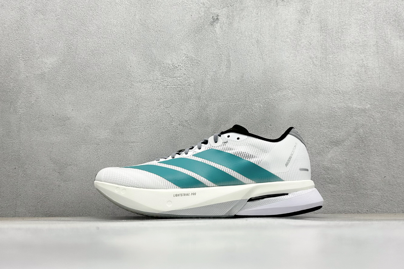 220 RS版AdidADIZERO BOST13 泡棉搭配碳纤维板 缓震透气跑步鞋 JR4791