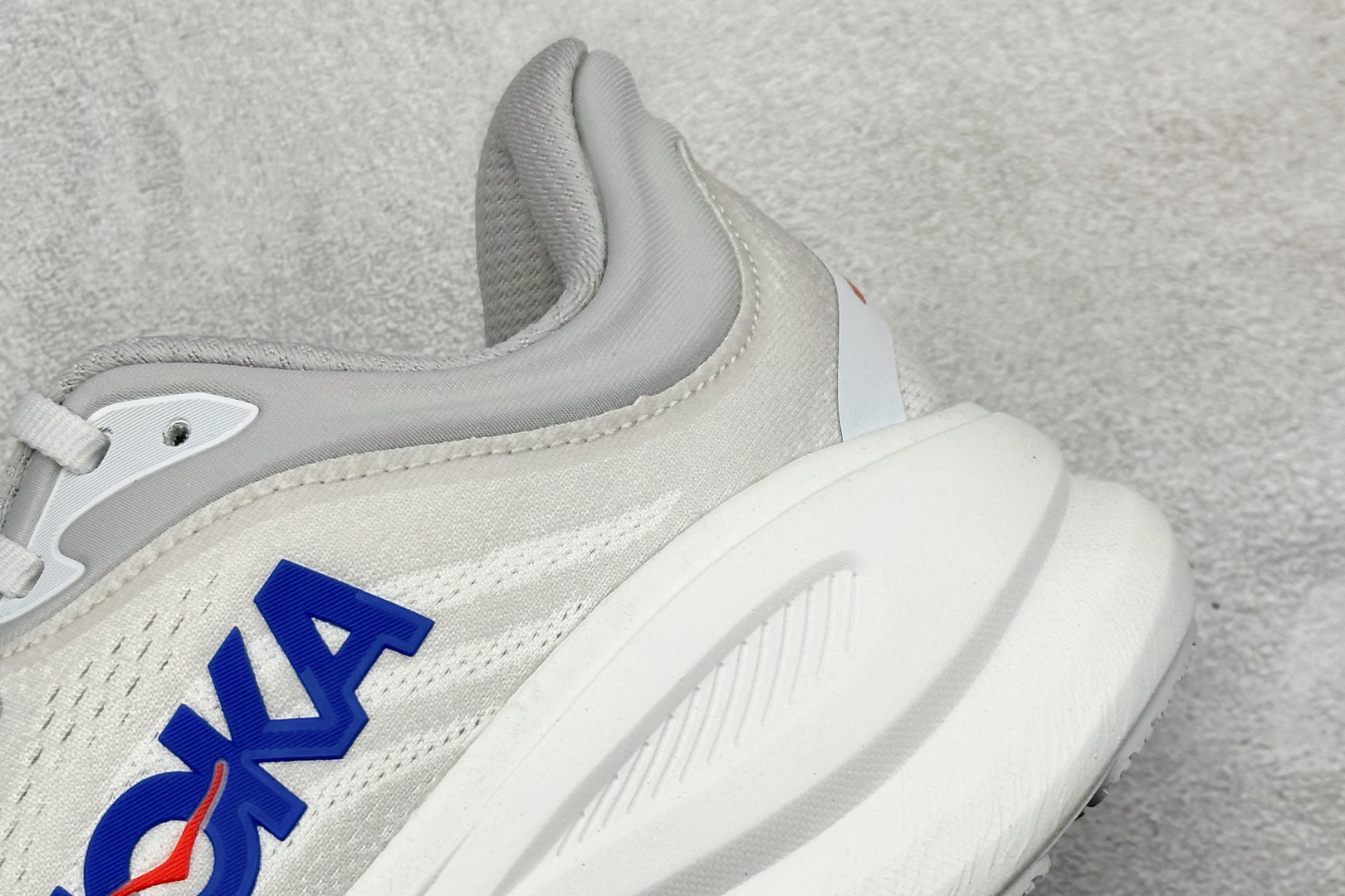  放店私
RS版HOKA ONE ONE Bondi 9 舒适防滑耐磨低帮休闲跑步鞋 

货号：/CYL