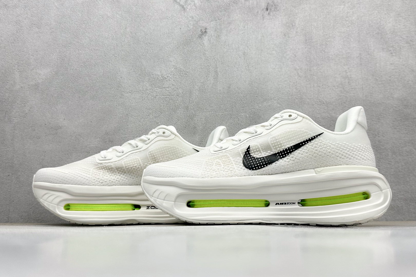 200 Nike Air Zoom Premium 耐克网面厚底气垫跑鞋 HQ2050-303