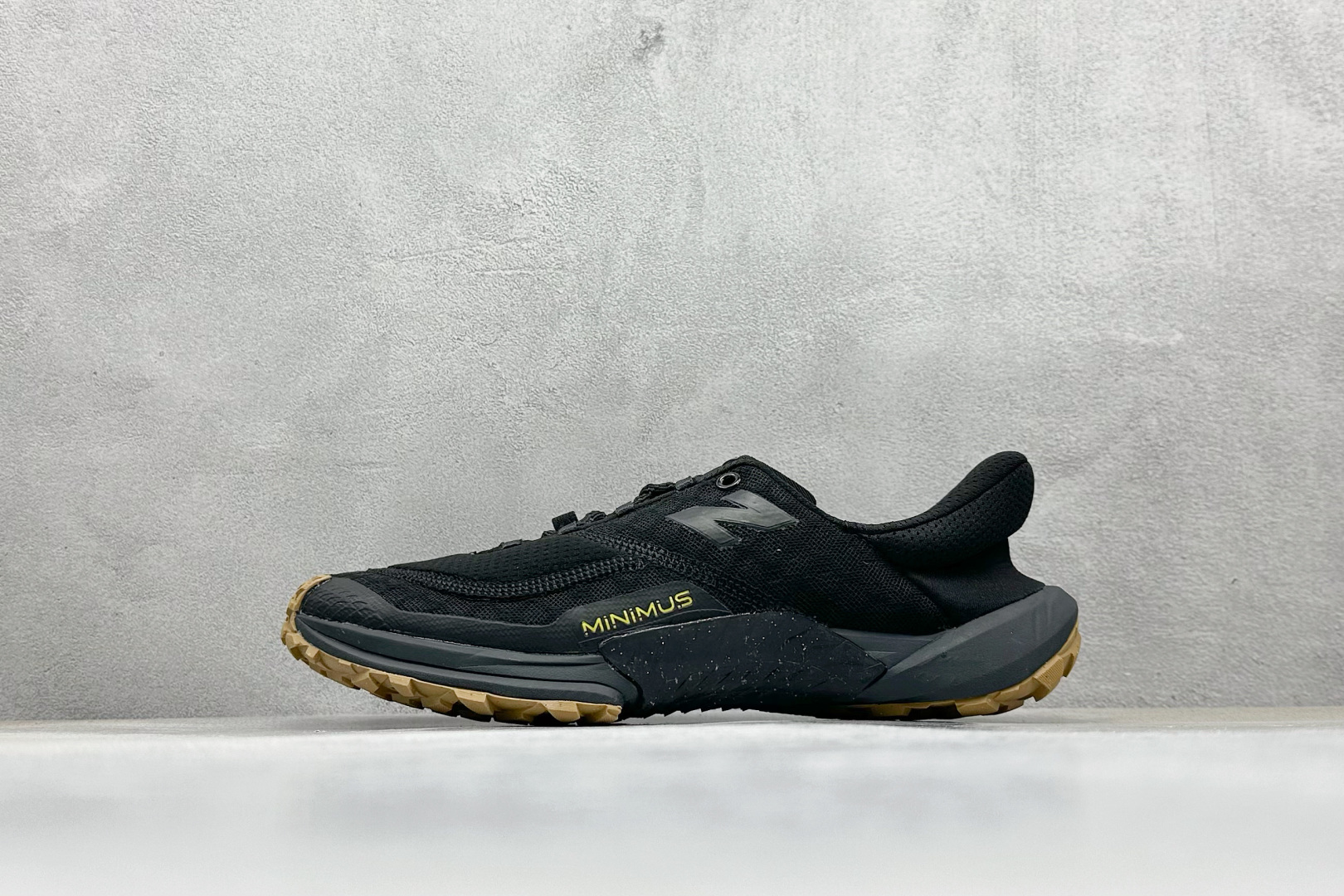 200 XC版New Balance NB MT10O 舒适时尚 减震耐磨 低帮 生活休闲鞋  MTM10LKI