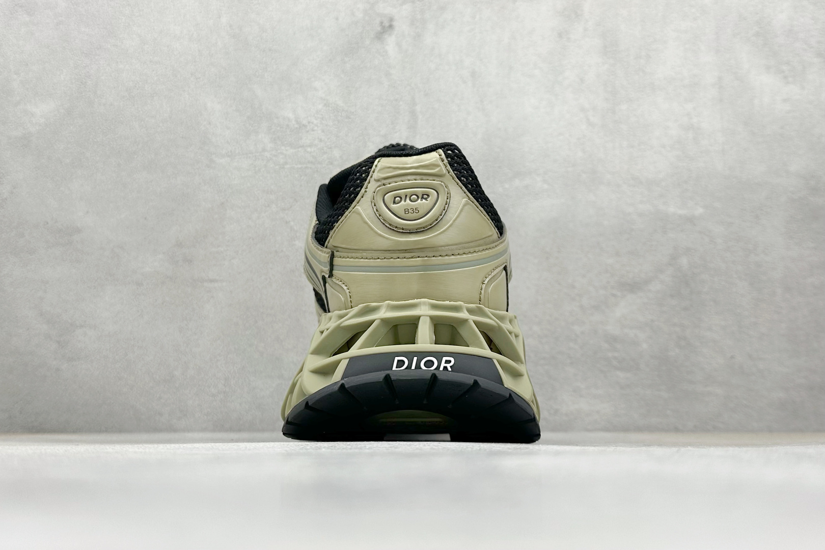 380 Dior x Kaws迪奥 联名款B35胶囊系列 镂空 网面
