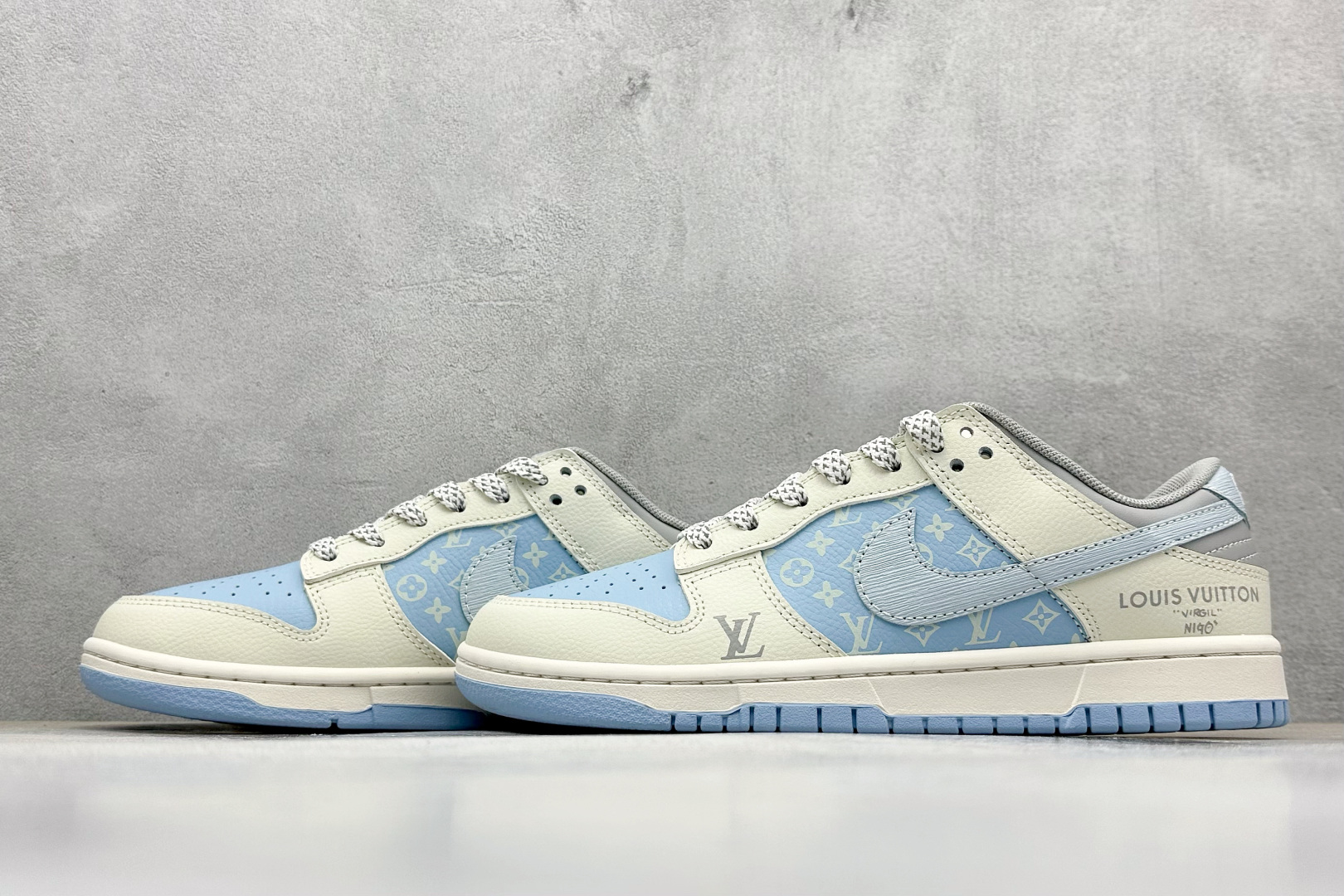 240 Nike SB Dunk Low “lv联名——白灰蓝” 低帮休闲板鞋  HS2506-216