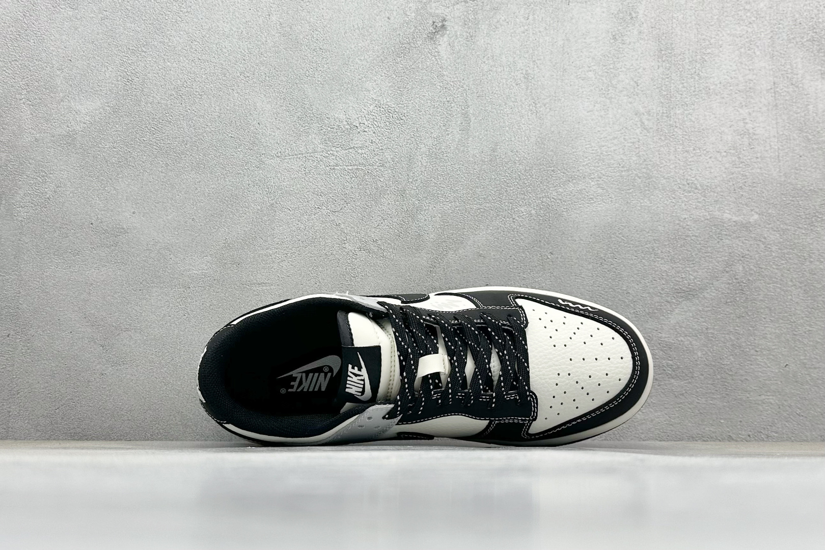 240 Nike SB Dunk Low 黑白灰 纯 XD6188-050