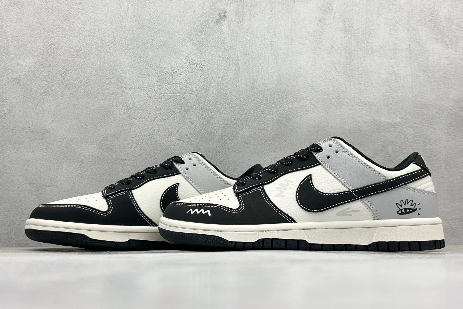 240 Nike SB Dunk Low 黑白灰 纯 XD6188-050