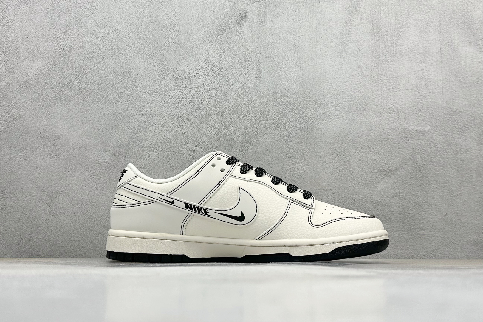 280 Nike SB Dunk Low 斯图西联名 米黑小双勾 高端定制 低帮休闲板鞋 HH7518-096