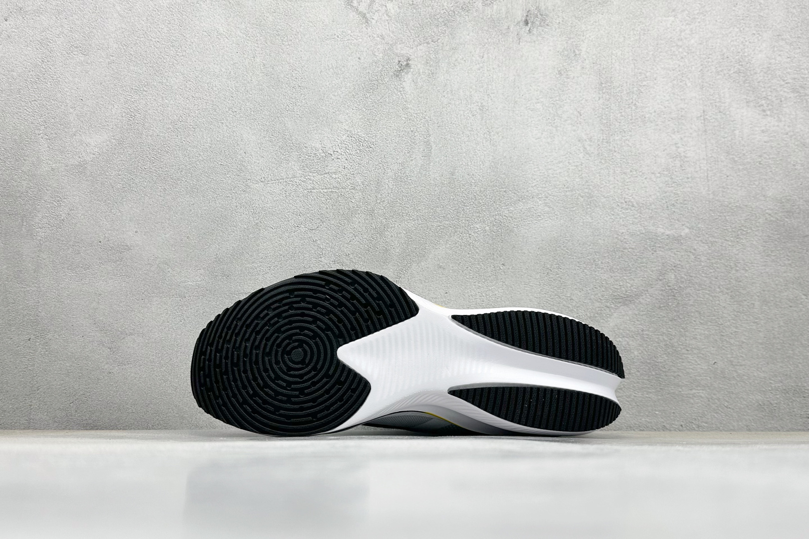 200 NIKE ZOOM PLUS 全新跑鞋  CK4318-163