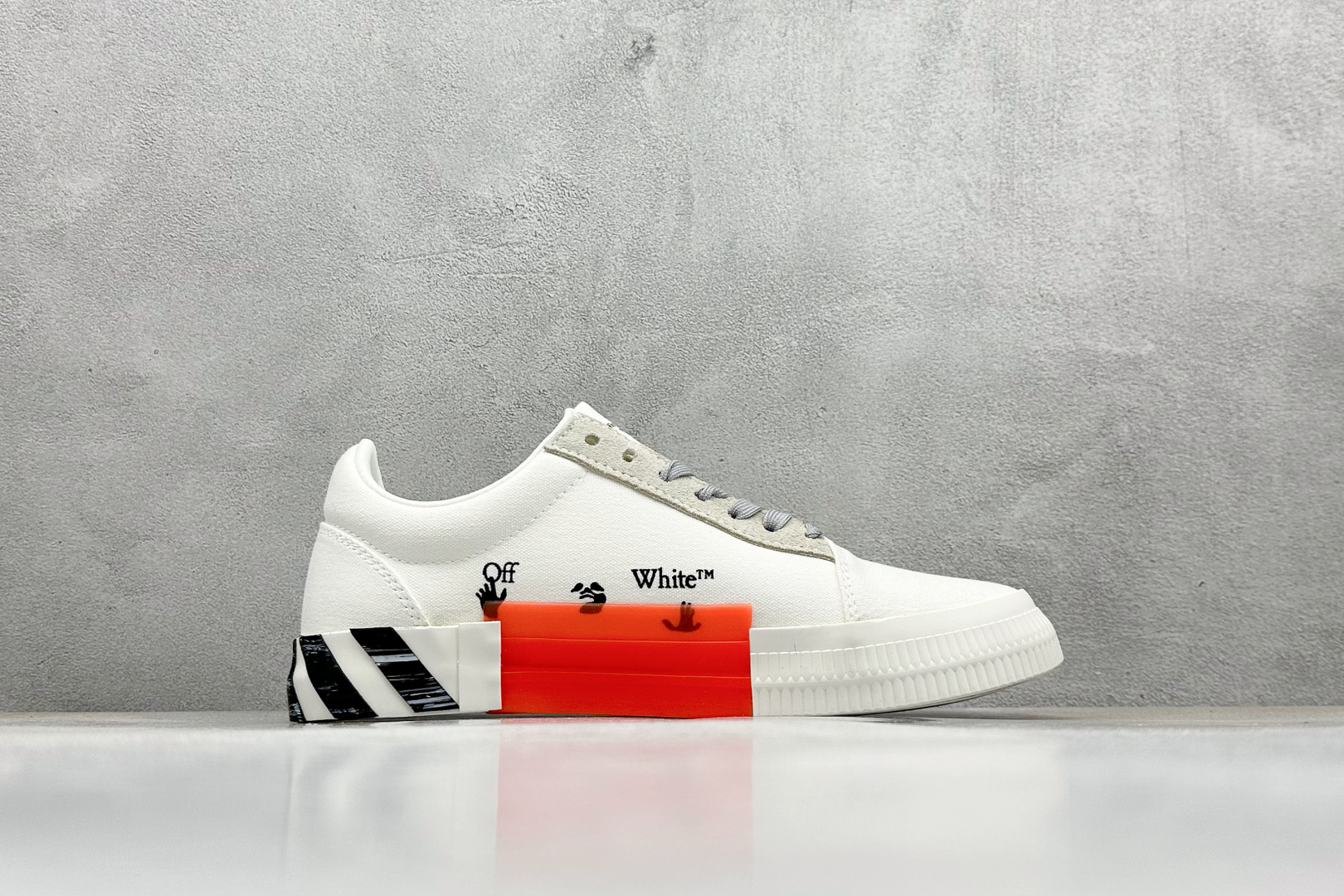 210 S版OFF-WHITE GYM SHOES LOVERS 舒适百搭防滑耐磨低帮帆布鞋