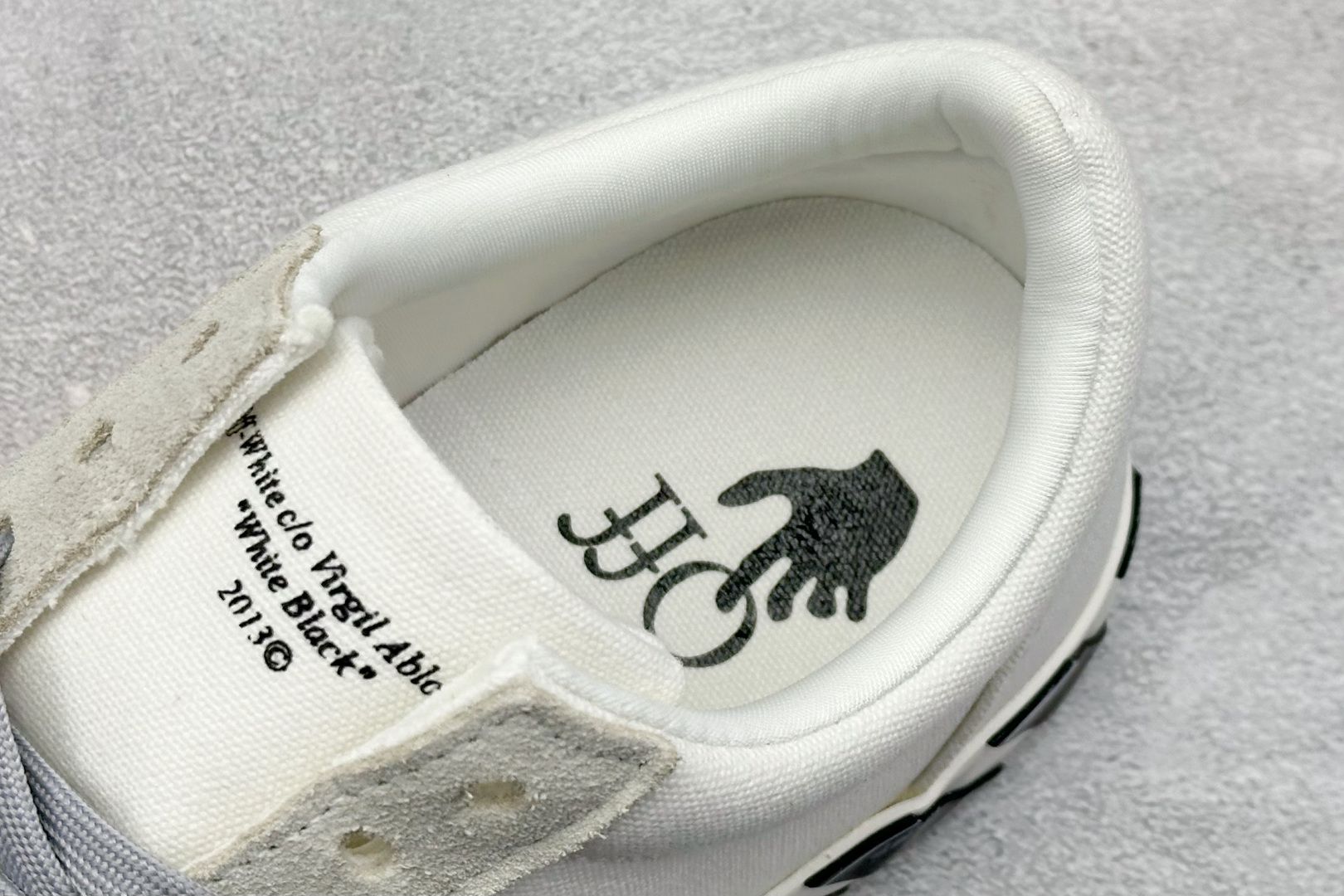 210 S版OFF-WHITE GYM SHOES LOVERS 舒适百搭防滑耐磨低帮帆布鞋