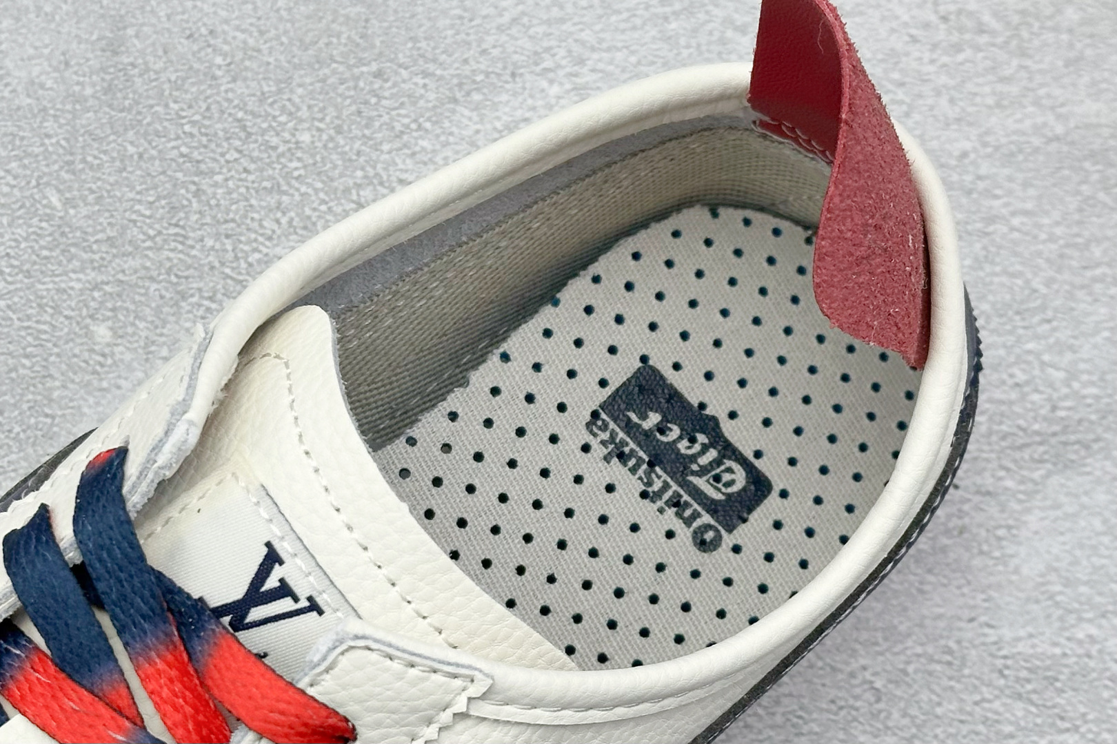 220 Onitsuka Tiger Mexico 66 Paraty x Louis Vuitt百搭单品 板鞋  DL408-141