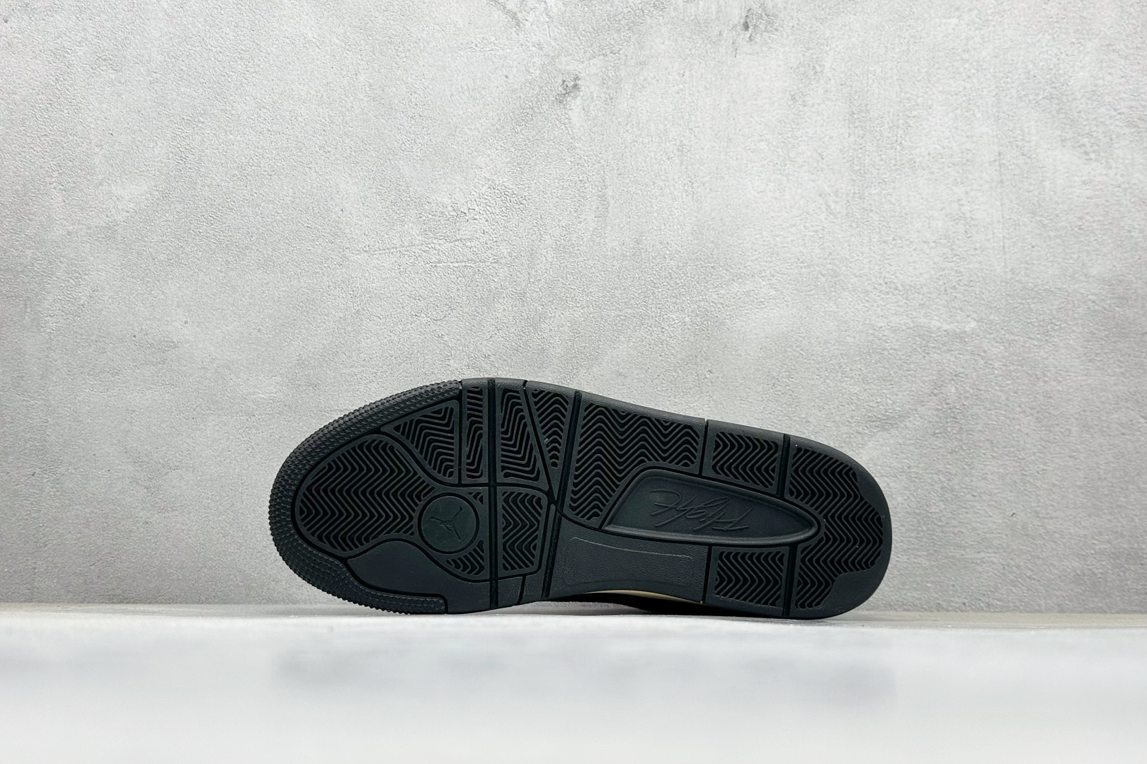 180 Air Jordan Flight Court 乔丹低帮复古篮球鞋  HF3255-012