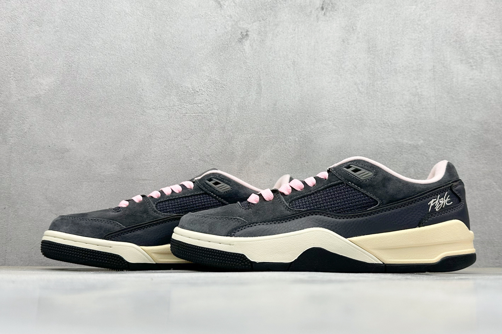 180 Air Jordan Flight Court 乔丹低帮复古篮球鞋  HF3255-012