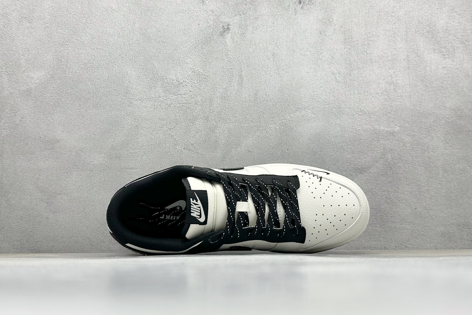 240 Nike SB Dunk Low“DANCE—黑白拼接色” 高端定制 低帮休闲板鞋  XD6188-051