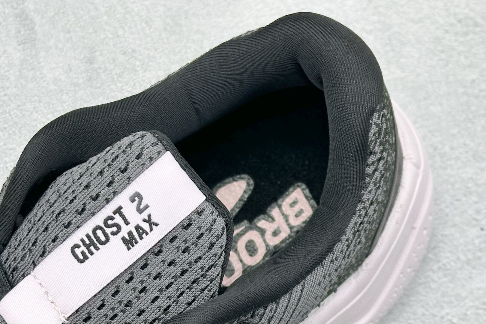 180 Brooks 布鲁克斯 HyperiMax 2 超弹轻盈跑步鞋  120420 1B 077
