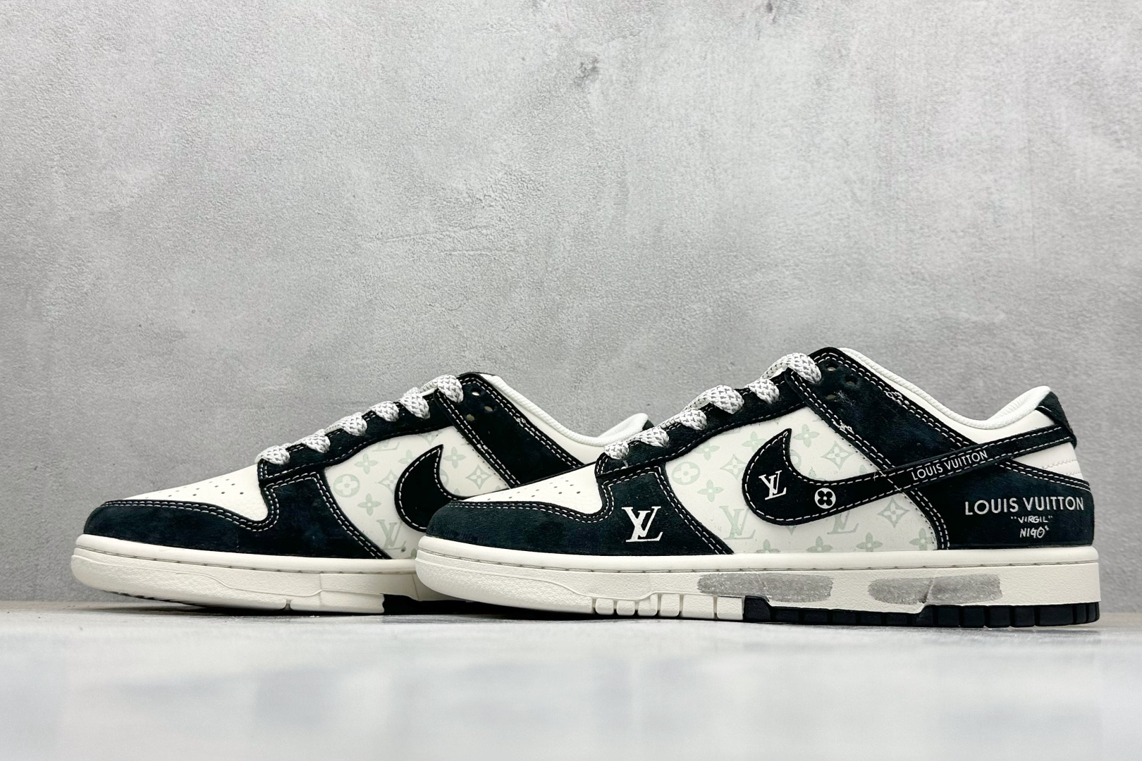 280 XC版Nike SB Dunk Low x Louis Vuitt黑白  CX5050-Y03