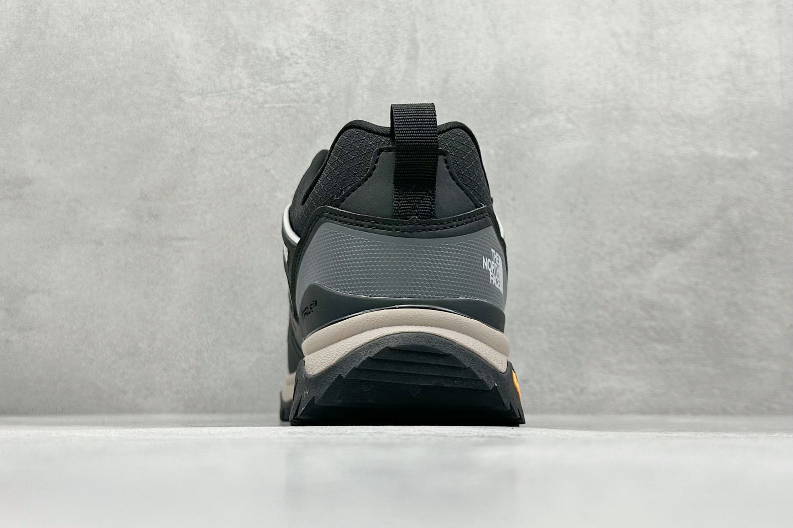 220 The North Face 北面 户外运动休闲登山鞋越野徒步鞋