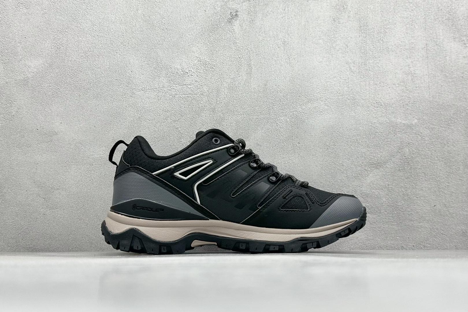 220 The North Face 北面 户外运动休闲登山鞋越野徒步鞋