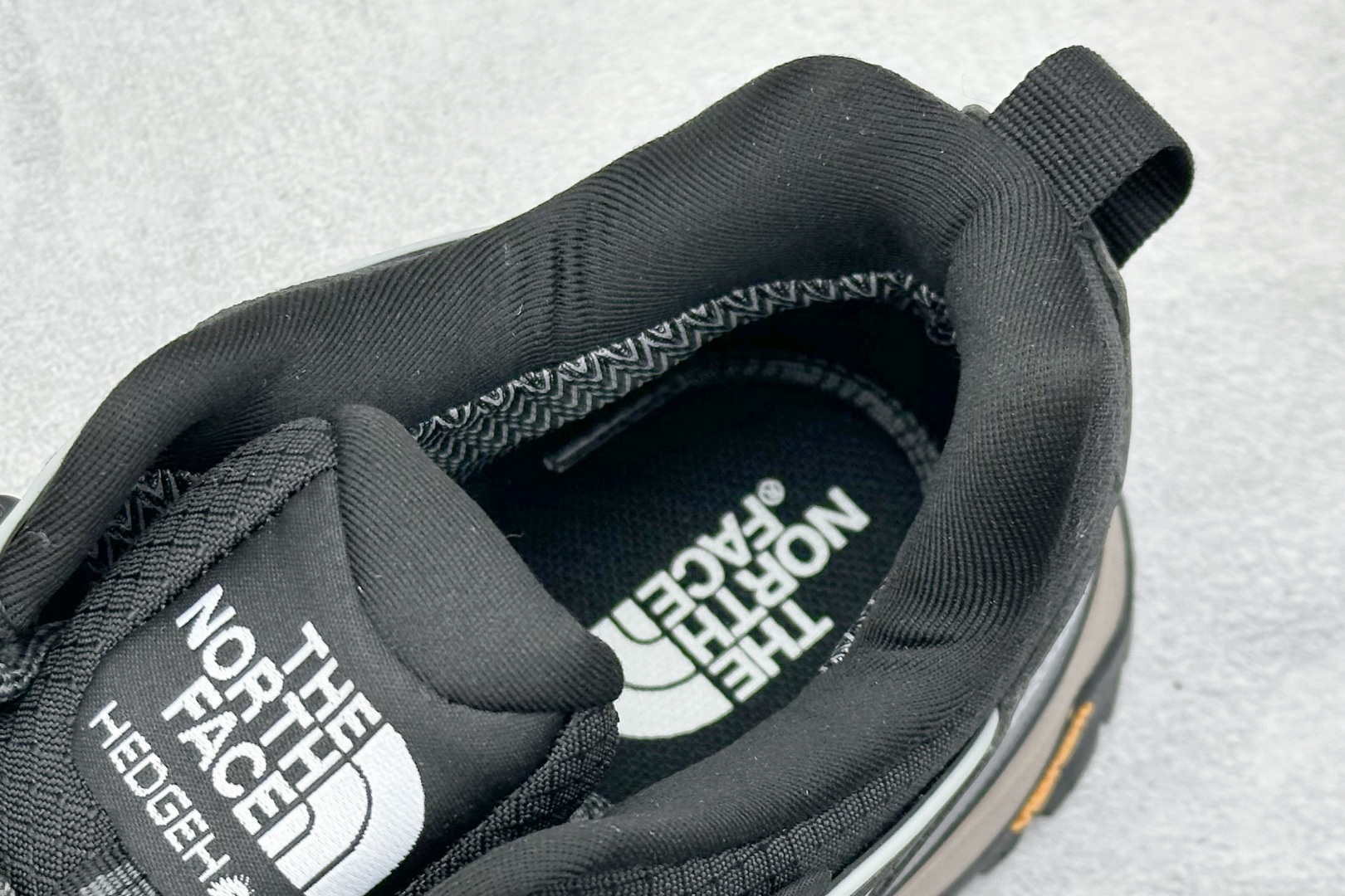 220 The North Face 北面 户外运动休闲登山鞋越野徒步鞋