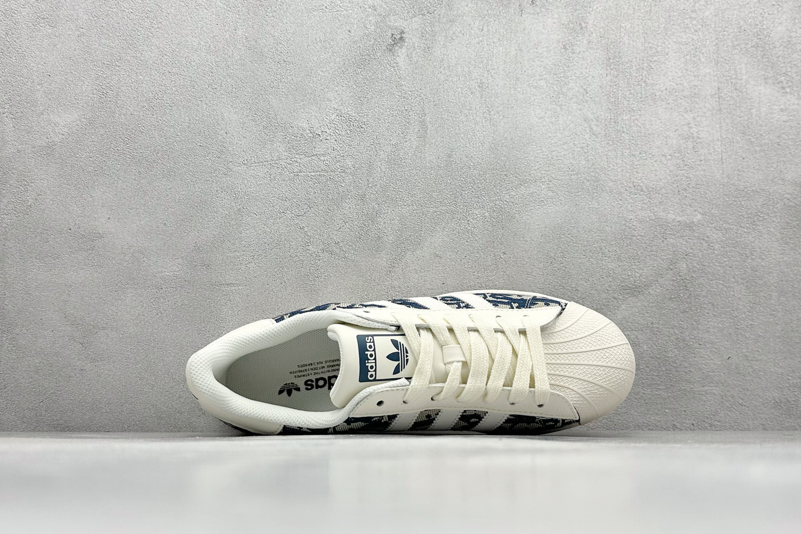 220 AdidOriginals Superstar 联名款贝壳头  JY8913