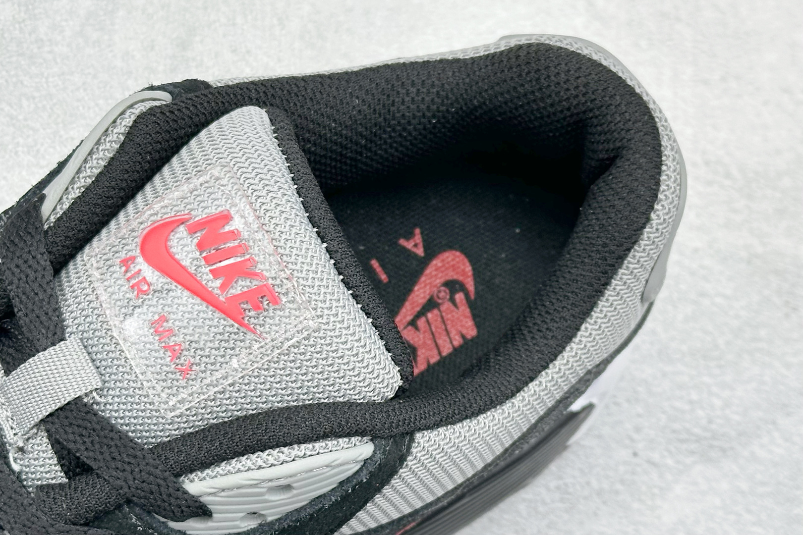 180 NK Air MAX 90 气垫复古减震跑步鞋  FD0664-001
