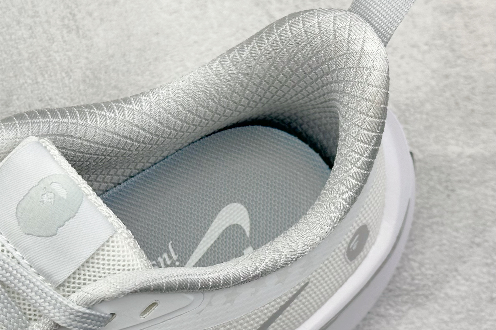 200 NIKE ZOOM PLUS 全新跑鞋 CK4318-151