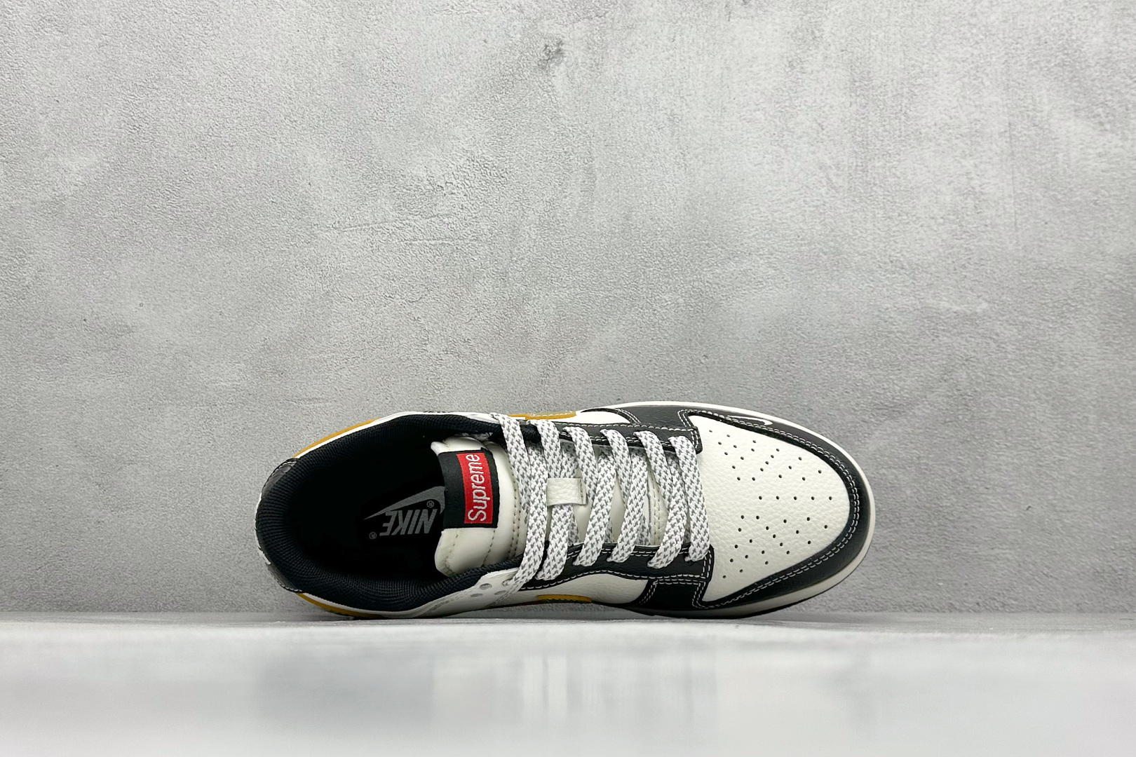 240 Nike SB Dunk Low “supre联名——罗小黑”高端定制 低帮休闲板鞋 HS2506-230