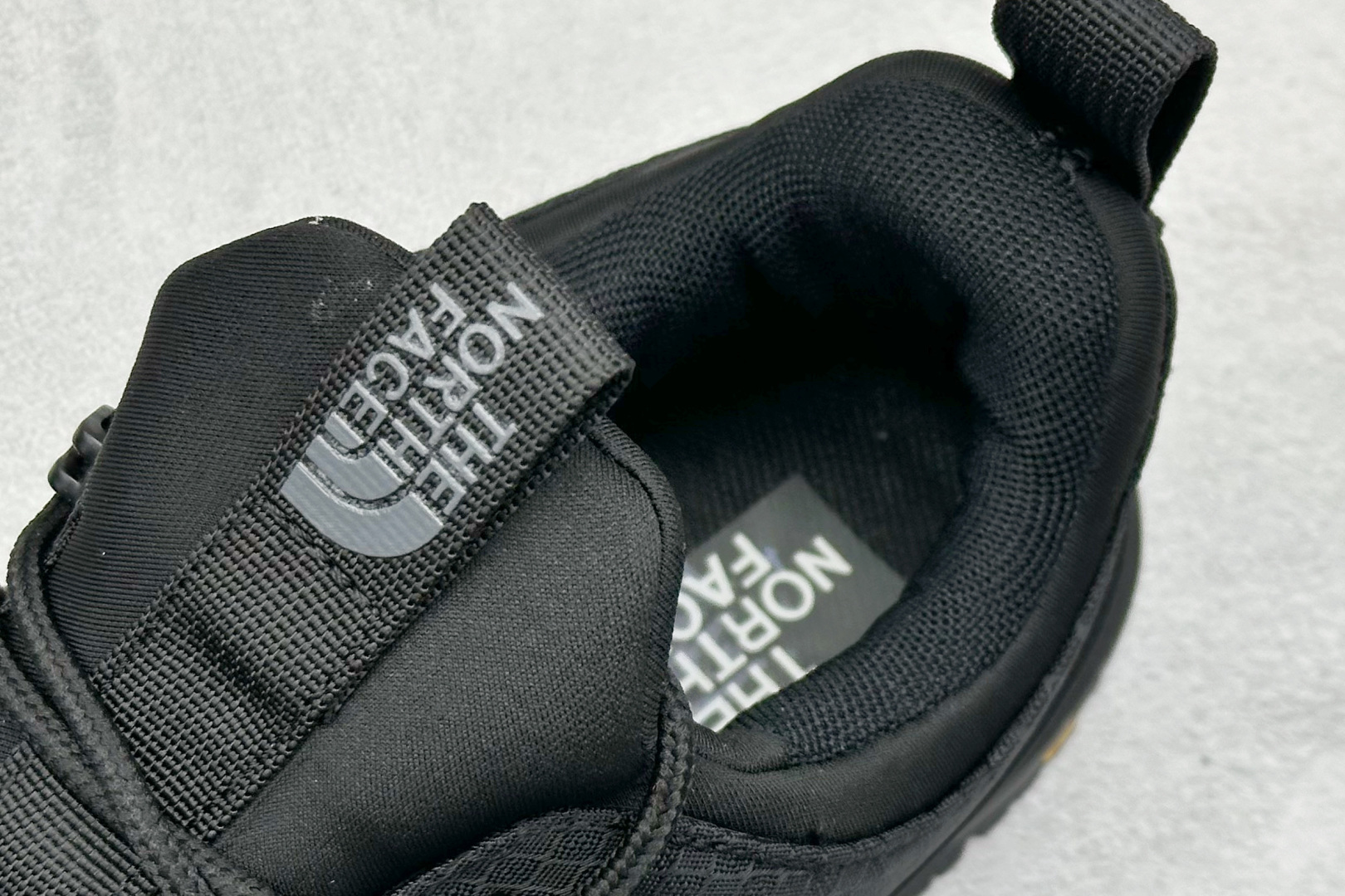 240 The North Face 北面 户外运动休闲登山鞋越野徒步鞋