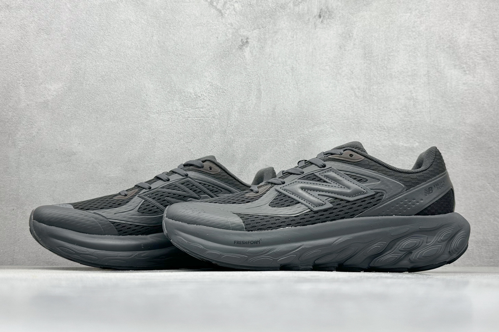 200 New Balance NB Fresh Foam UTRN系列 新百伦舒适耐磨低帮休闲跑步鞋 UTRNWD