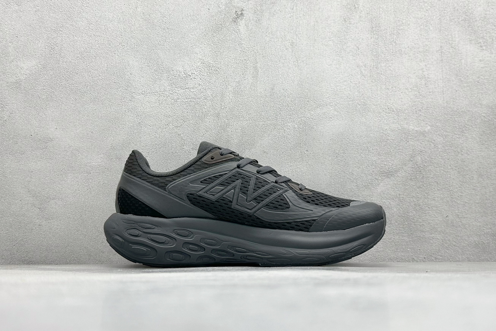 200 New Balance NB Fresh Foam UTRN系列 新百伦舒适耐磨低帮休闲跑步鞋 UTRNWD