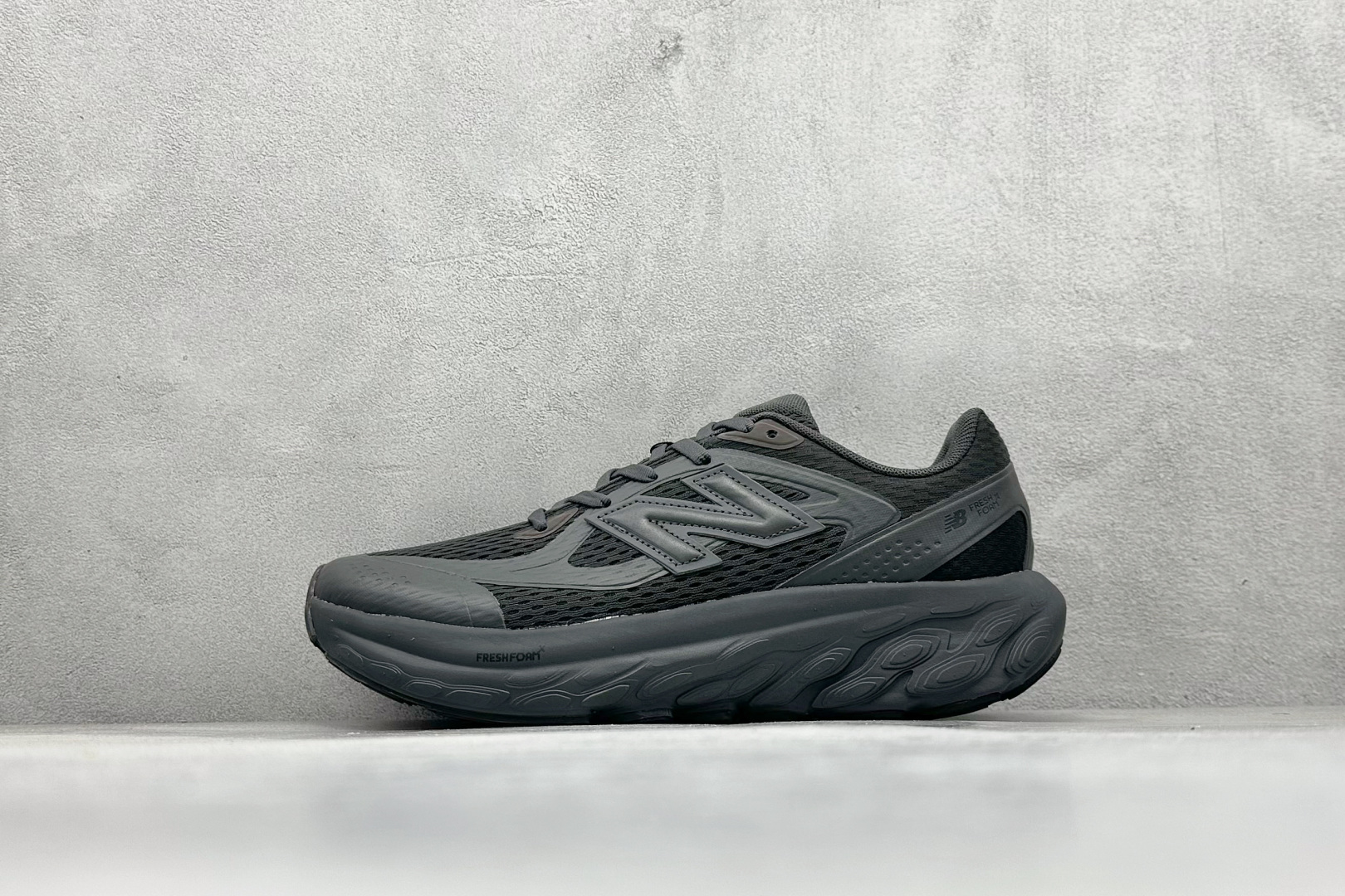 200 New Balance NB Fresh Foam UTRN系列 新百伦舒适耐磨低帮休闲跑步鞋 UTRNWD