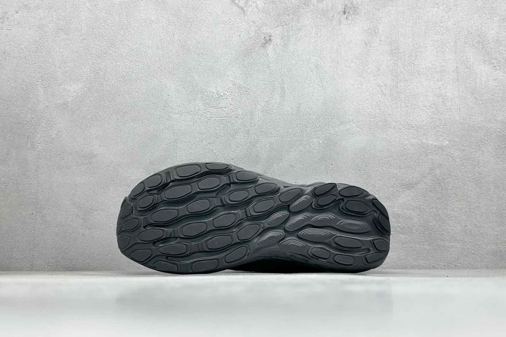 200 New Balance NB Fresh Foam UTRN系列 新百伦舒适耐磨低帮休闲跑步鞋 UTRNWD