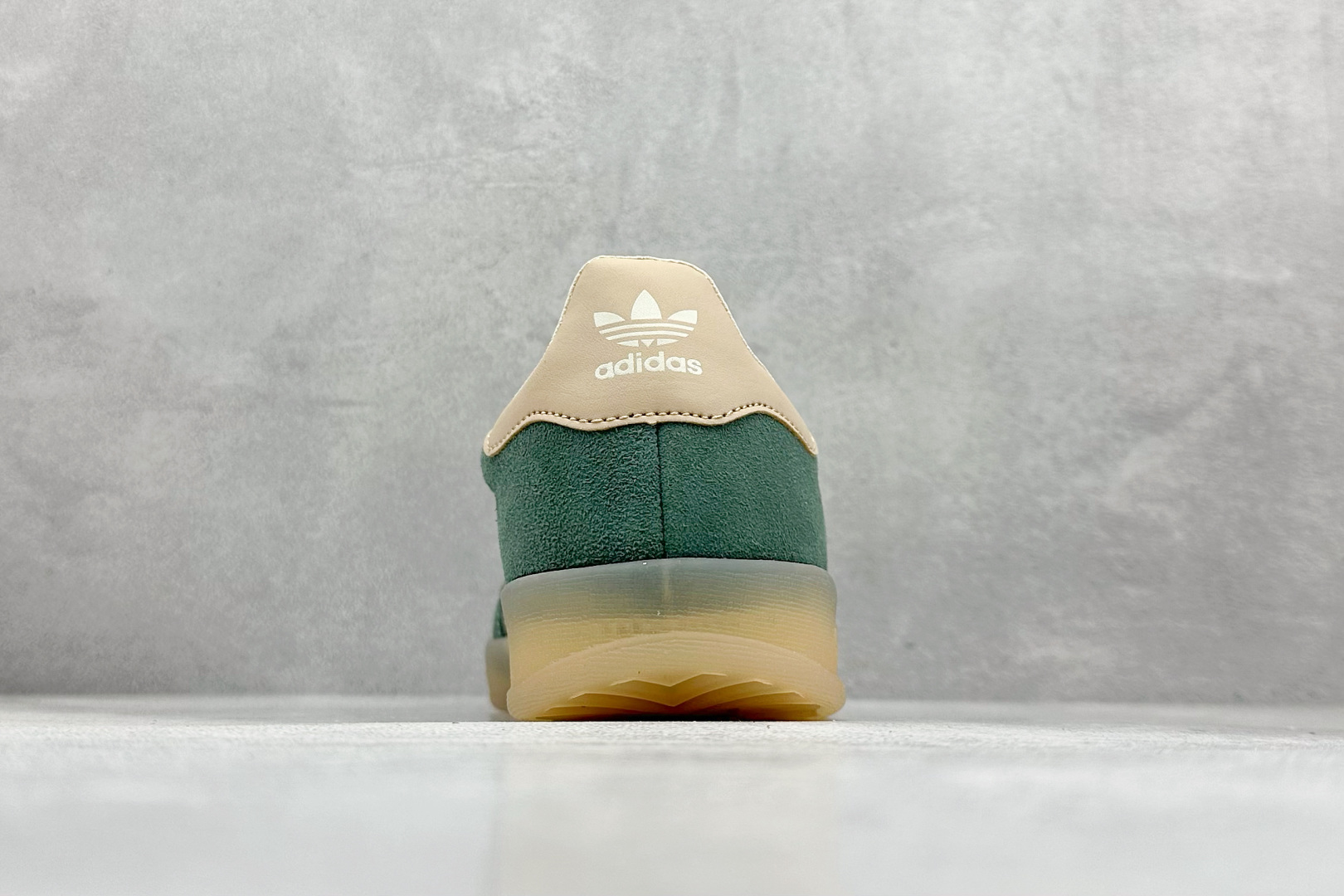 160 AdidOriginals Gazelle Indoor 三叶草复古休闲防滑耐磨低帮板鞋 JH5402
