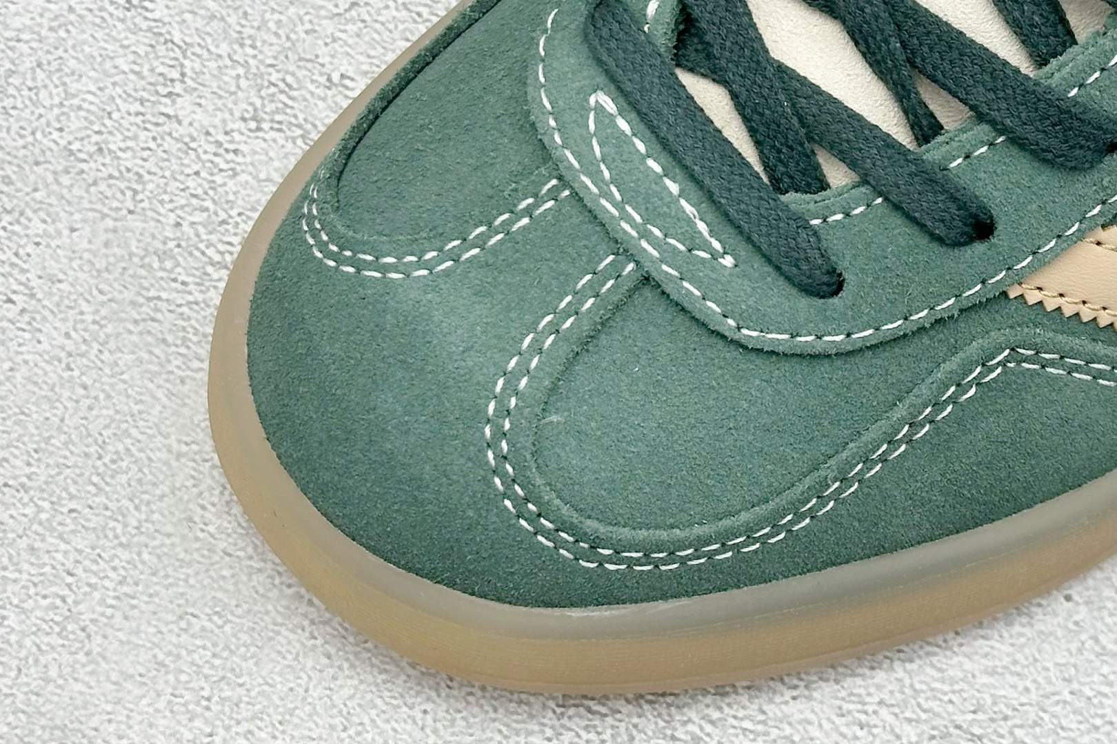 160 AdidOriginals Gazelle Indoor 三叶草复古休闲防滑耐磨低帮板鞋 JH5402