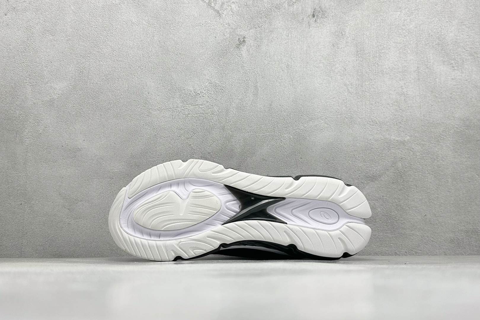 200 Asics Gel-Quantum 360 VIII 亚瑟士复古透气休闲鞋缓震男子耐磨跑步鞋 1203A721-900