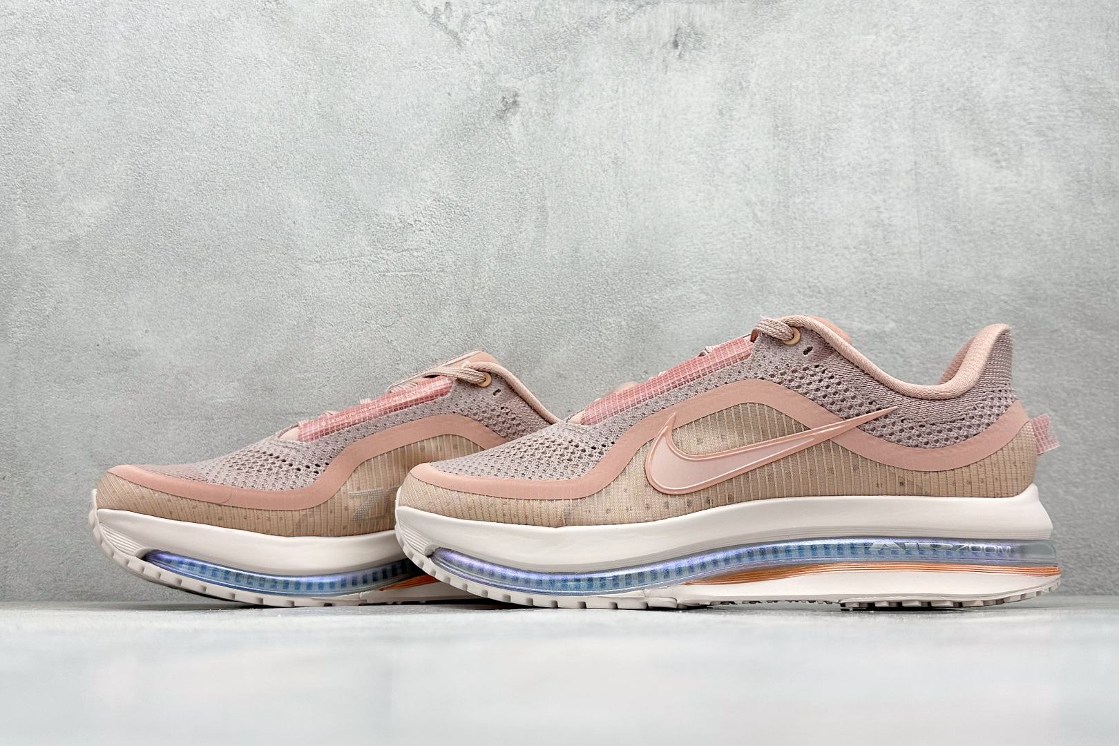 280 Nike Air Zoom Pegasus Premium 网面全掌气垫缓震跑鞋  HQ2593-603