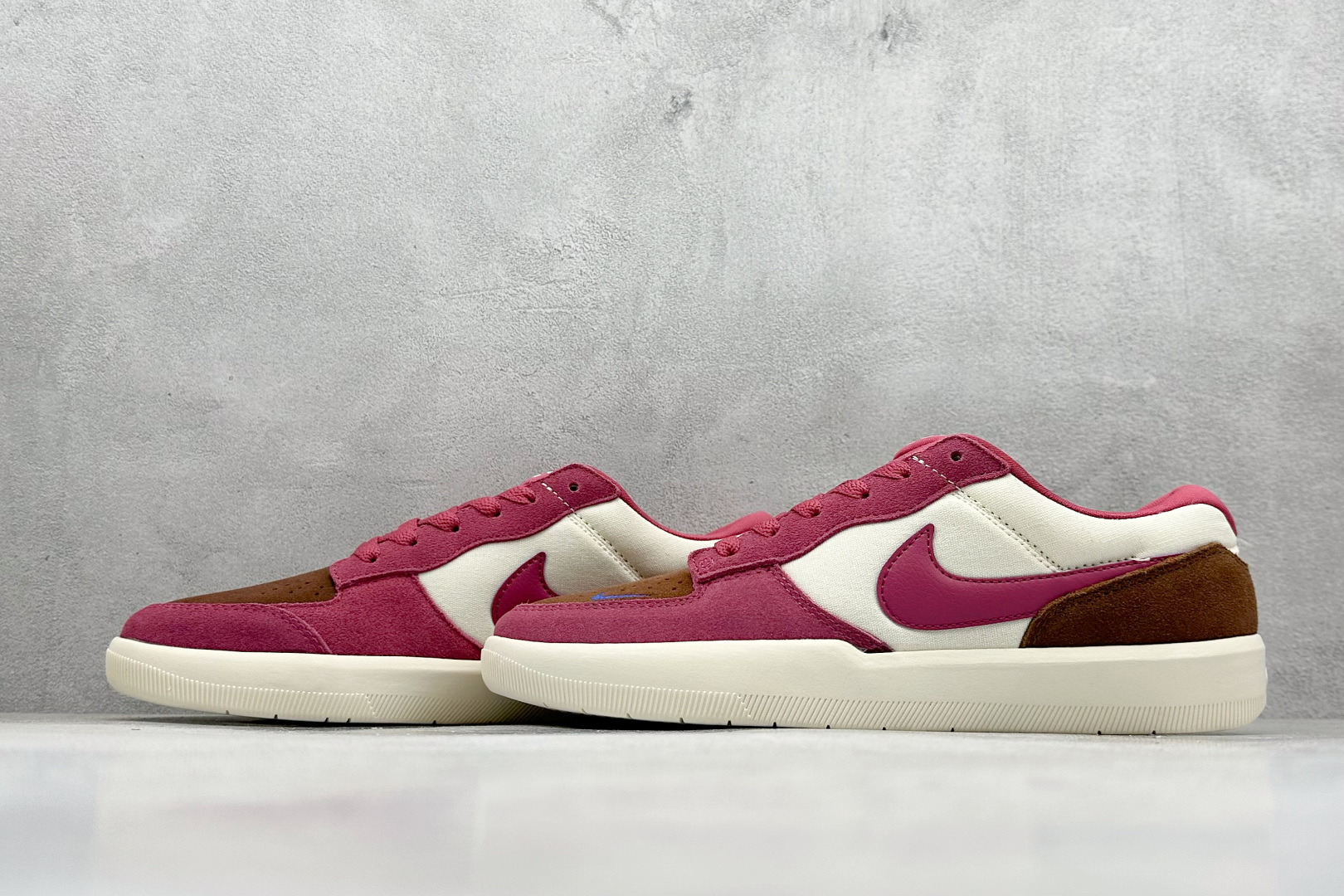 160 FS版 Nike SB Force 58 硫化杯底 传统篮球风格 Nike SB Force 58 男/女滑板鞋 DV5477-104
