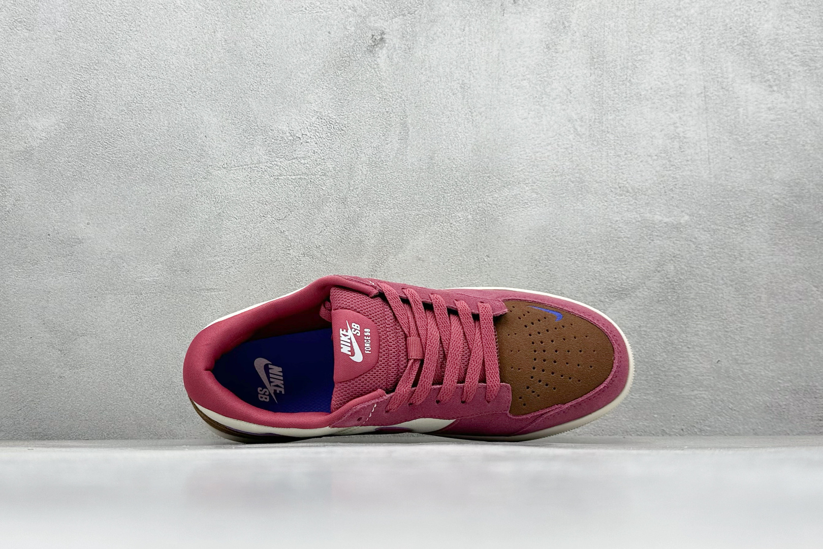 160 FS版 Nike SB Force 58 硫化杯底 传统篮球风格 Nike SB Force 58 男/女滑板鞋 DV5477-104