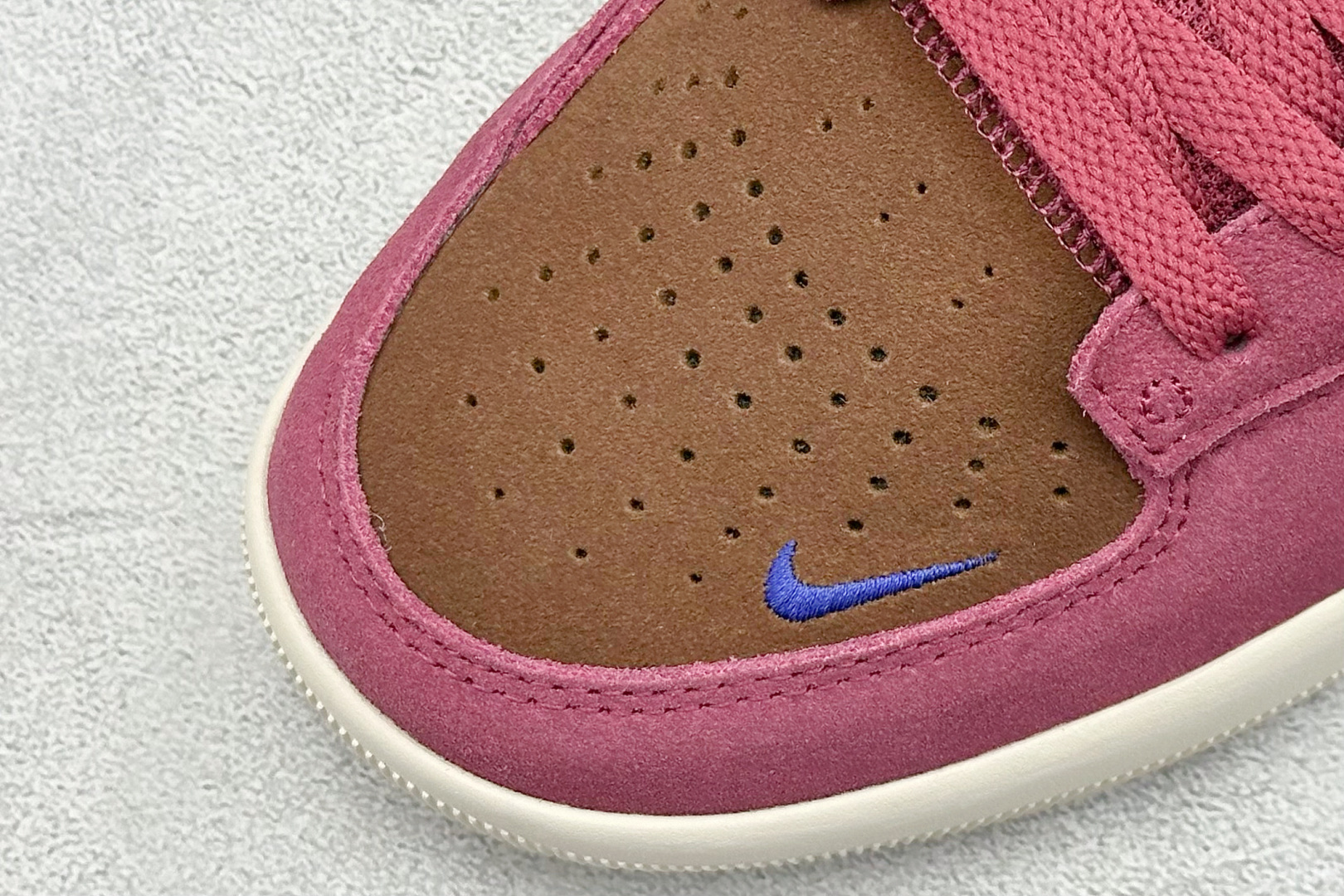 160 FS版 Nike SB Force 58 硫化杯底 传统篮球风格 Nike SB Force 58 男/女滑板鞋 DV5477-104