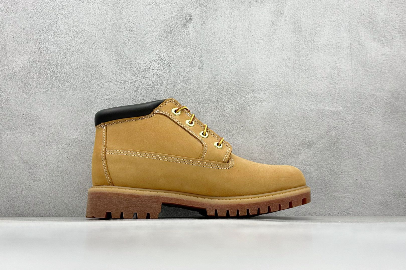 300 Timberland添柏岚/天伯伦户外中帮休闲大黄靴系列